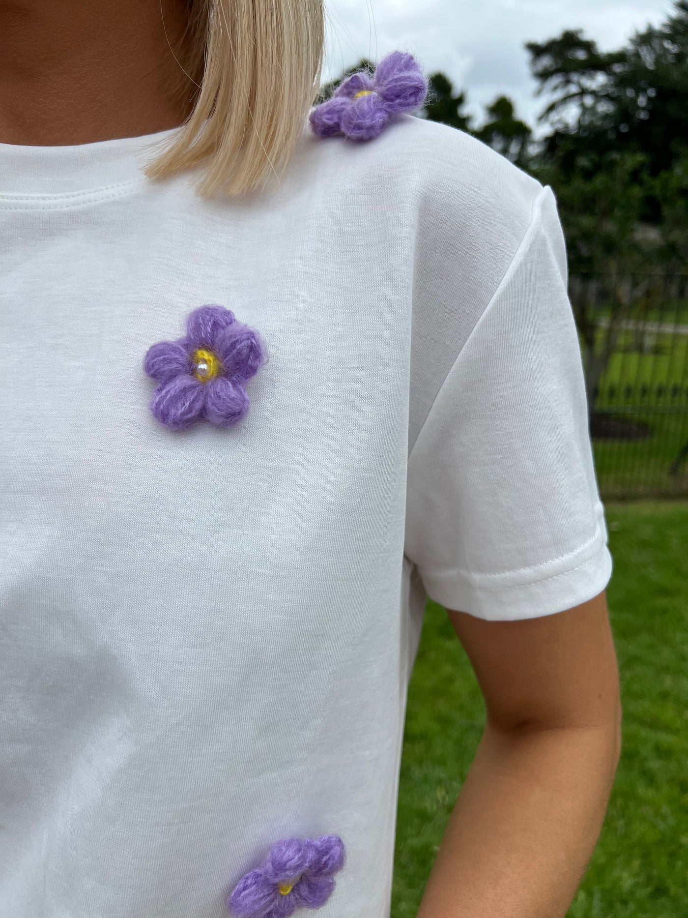 White 3D Flower Detail Boxy T-Shirt
